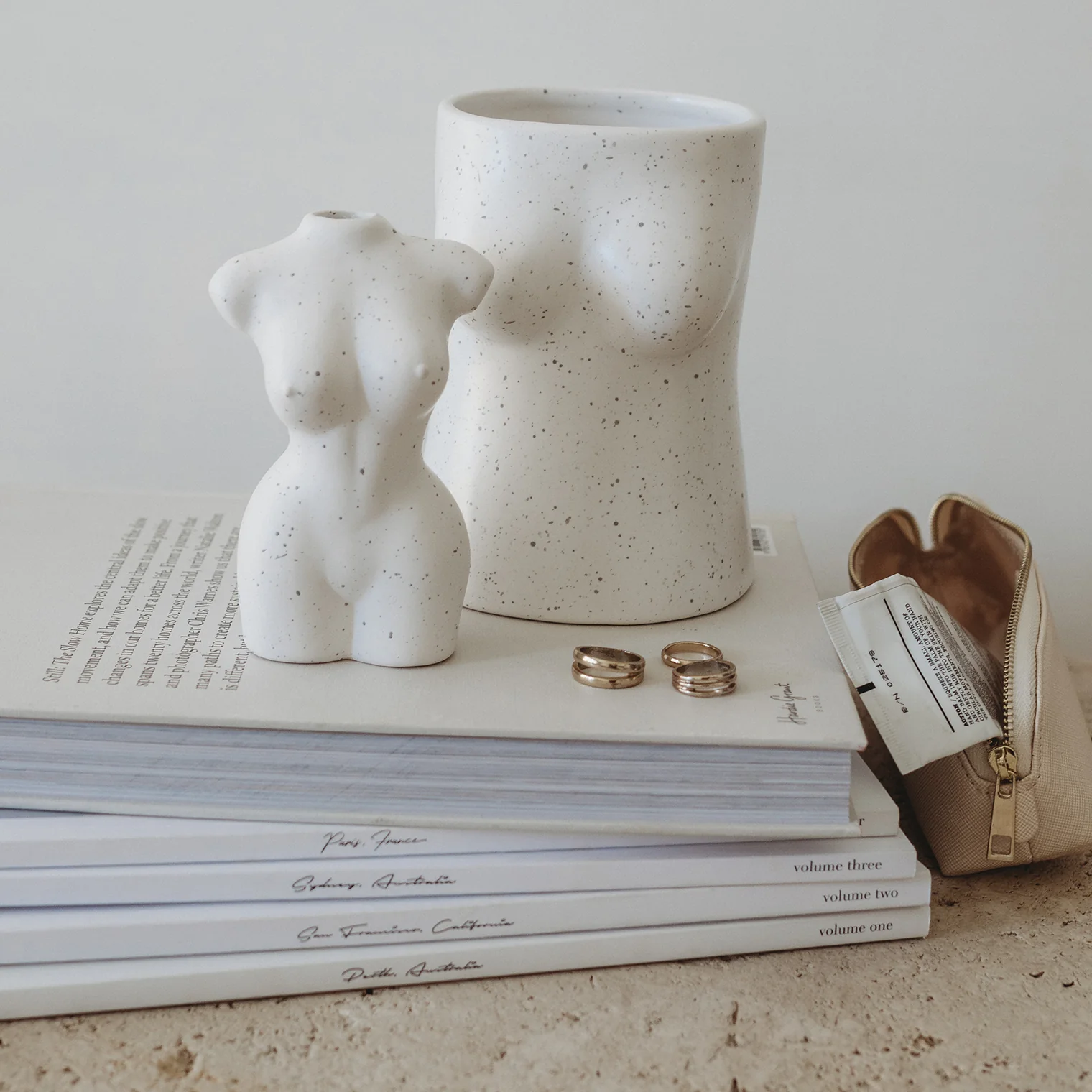 Figure vase - Image 3