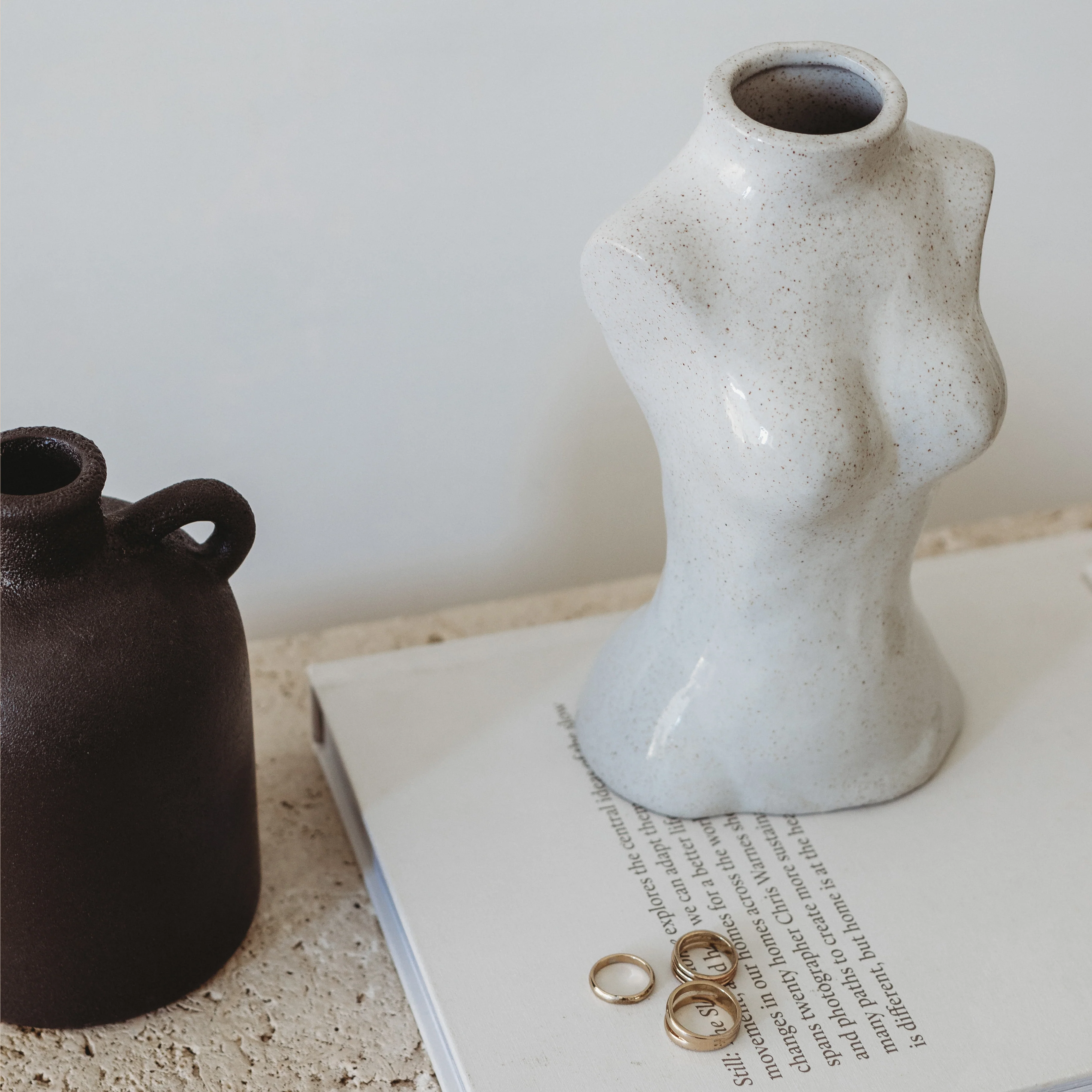 Women silhouette vase - Image 3